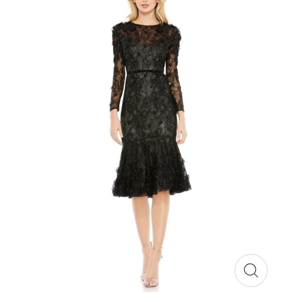 MAC DUGGAL Long Sleeve Floral Appliqué Embellished Lace Cocktail Dress - Reemoly - Picture 1 of 10